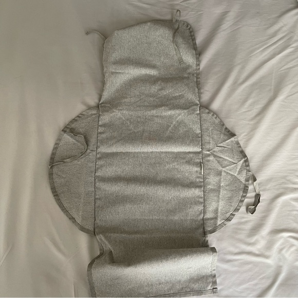 Brunello Cucinelli Garment Bag – Luxury Travel and Storage Solution - Picture 4 of 7